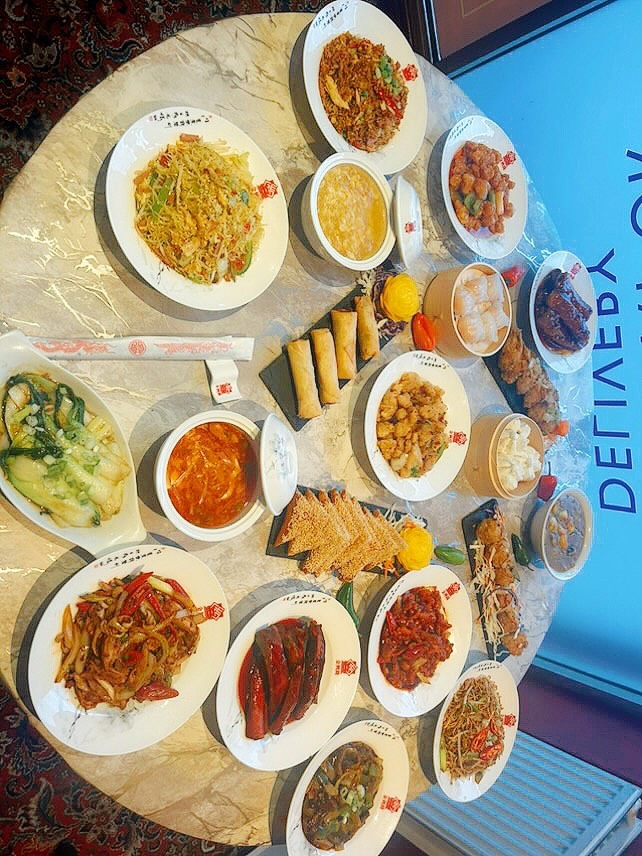 Dine-in selection at Golden Empire